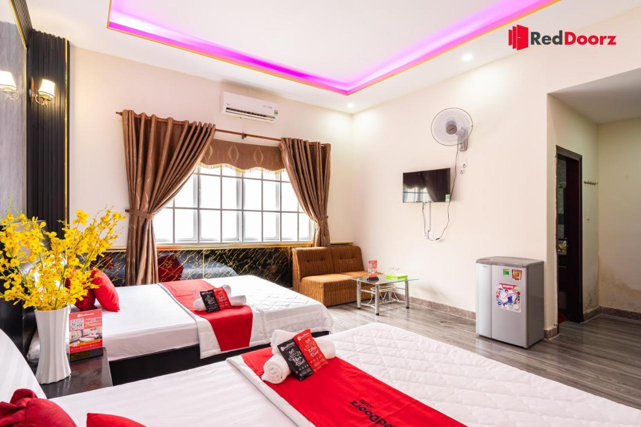 Reddoorz Tahami Hotel Near Kha Van Can Ciudad Ho Chi Minh  Exterior foto